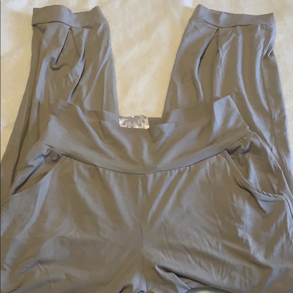 Nwt Ruby Jane Pants. - image 4